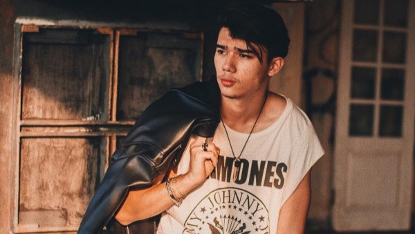 Jeff Smith (Instagram)-1631780202