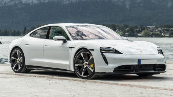 Porsche Taycan.-1631348404