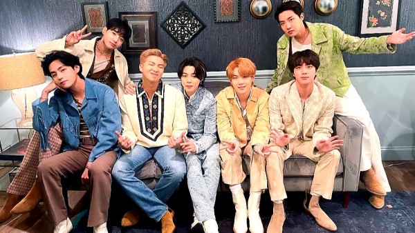 Grup K-Pop BTS (Instagram)-1637826194