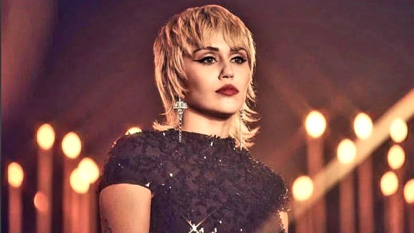 Miley Cyrus. (net)-1641170649