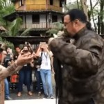 Steven Seagel ke Kalimantan. (net)-1643183045