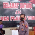 Perwarta serahkan berkas-1645693264