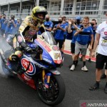Arsip - Pebalap tim Pata Yamaha With Brixx WorldSBK Toprak Razgatlioglu-1668055733