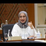 Desy Ratnasari-1668577600