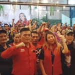 Sondang Tampubolon bersama tim pemenangan di Ciracas Jakarta Timur-1696386626