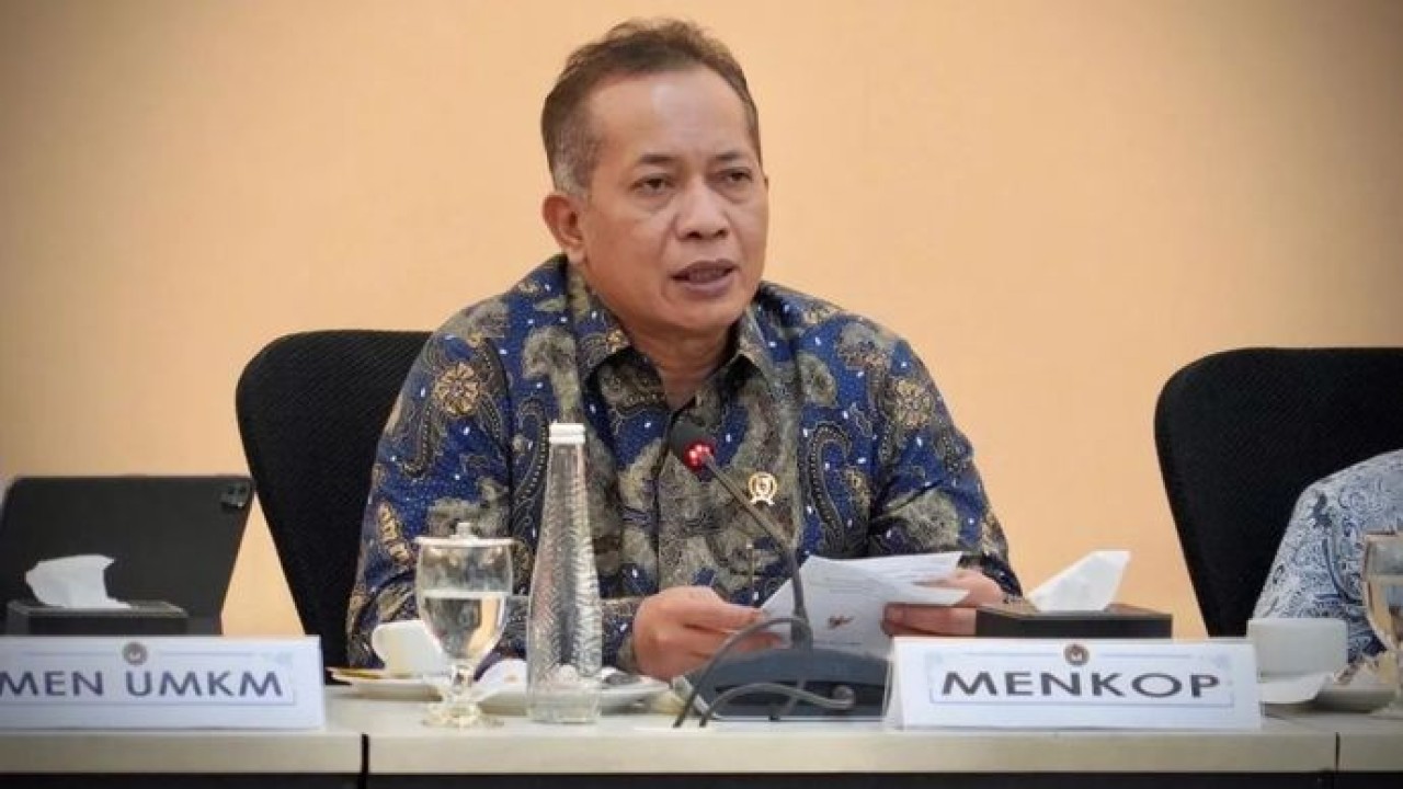 Menteri Koperasi Ferry Juliantono berbicara dalam Rapat Koordinasi Pemulihan Pascabencana Sumatera di Jakarta, Jumat, 2 Januari 2026. (ANTARA/HO-Kemenkop) (Antara)