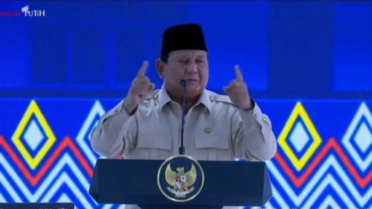 Presiden Prabowo Subianto dalam peresmian Sekolah Rakyat di Banjarbaru, Kaliantan Selatan, Senin (12/1/2026). (Foto: Istimewa)