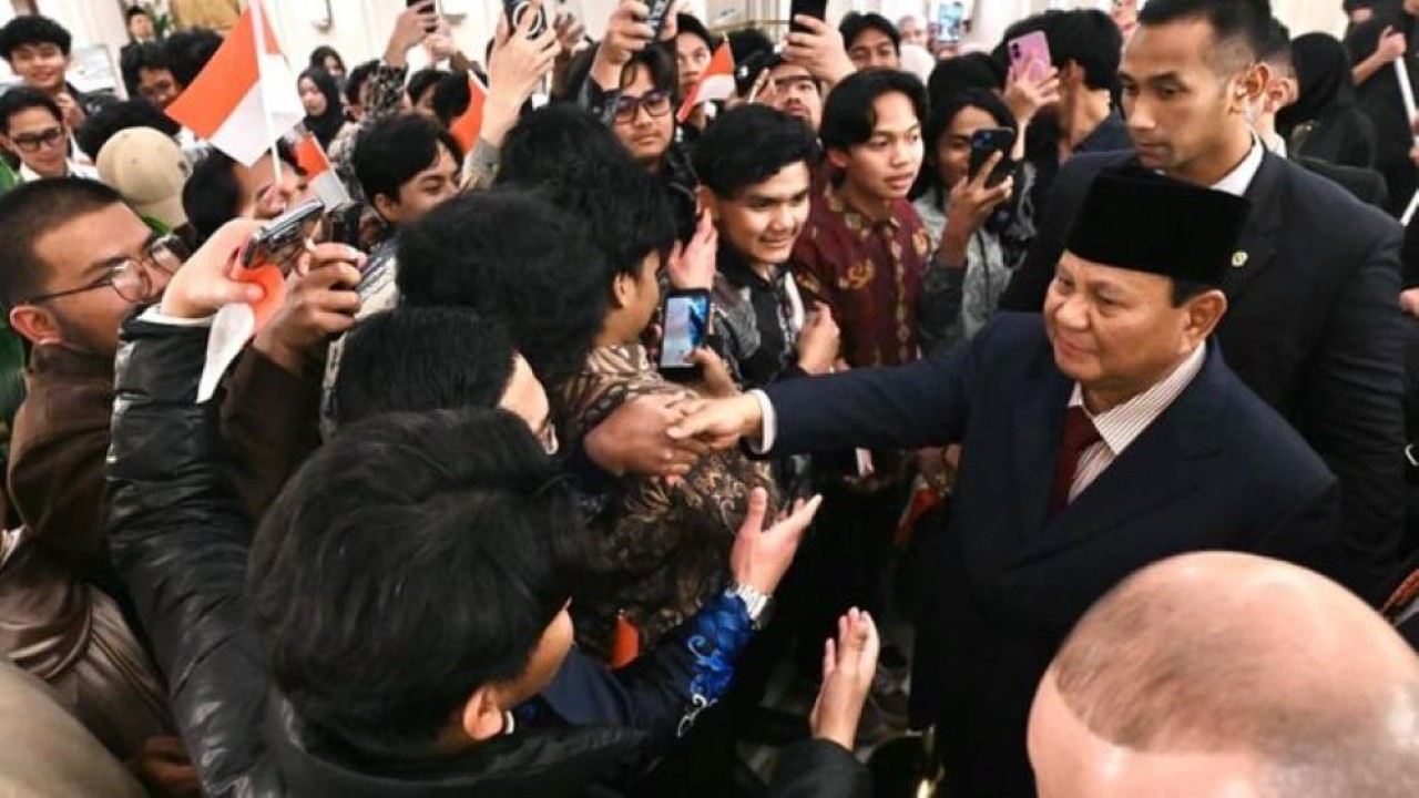 Momen sukacita diaspora sambut Presiden Prabowo Subianto di Amman, Yordania. (Foto: Sekretariat Presiden)