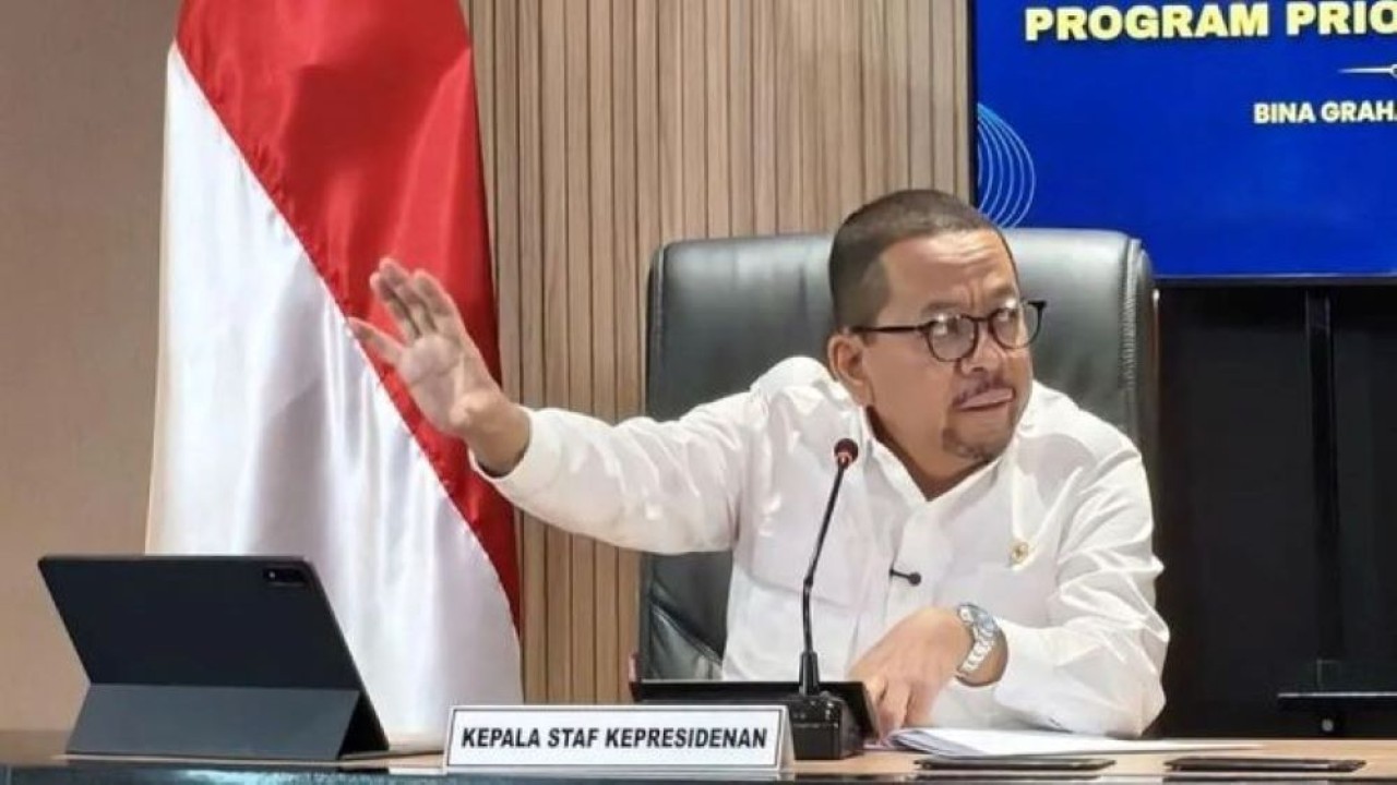 Kepala Staf Kepresidenan M. Qodari menyampaikan keterangan dalam konferensi pers di Gedung KSP, Kompleks Istana Kepresidenan, Jakarta, Rabu, 4 Maret 2026. ANTARA/Andi Firdaus/aa. (Antara)