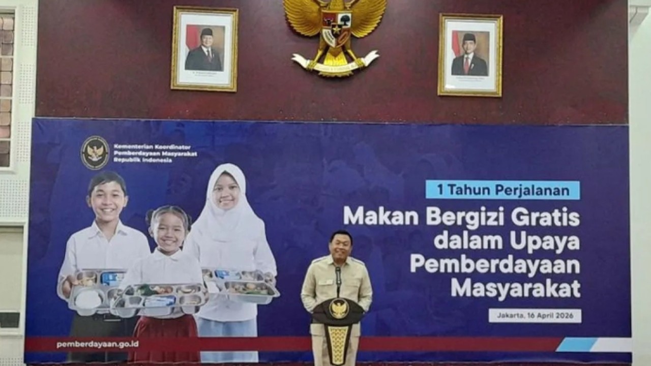 Wakil Kepala BGN Sony Sonjaya dalam acara satu tahun perjalanan MBG dalam upaya pemberdayaan masyarakat di Kantor Kemenko PM, Jakarta Pusat, Kamis (16/4/2026). ANTARA/Lintang Budiyanti Prameswari. (Antara)