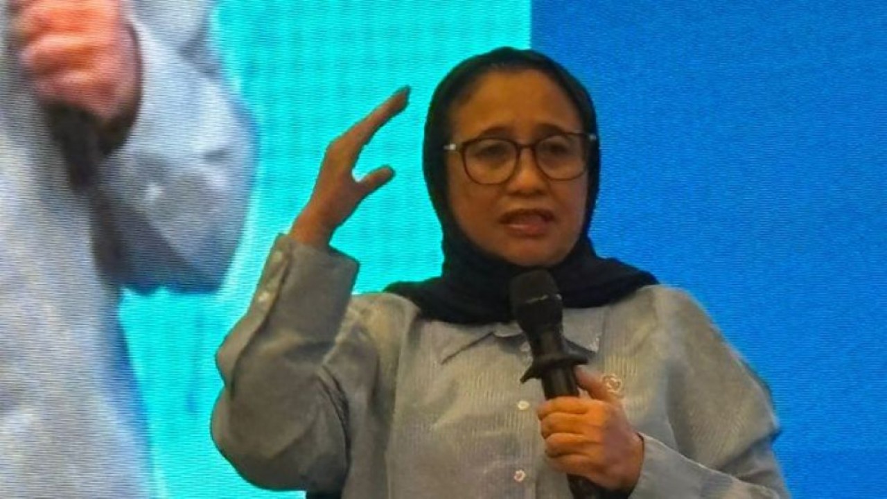 Wakil Kepala Badan Gizi Nasional bidang Komunikasi Publik dan Investigasi, Nanik S Deyang. (Foto: Dok/Istimewa)