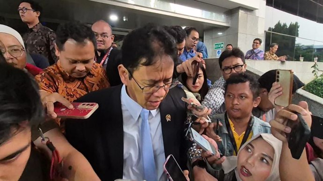 Menteri Keuangan (Menkeu) Purbaya Yudhi Sadewa merespons terkait ajakan beralih dari Pertamax ke Pertalite. (Ntvnews.id-Muslimin Trisyuliono)