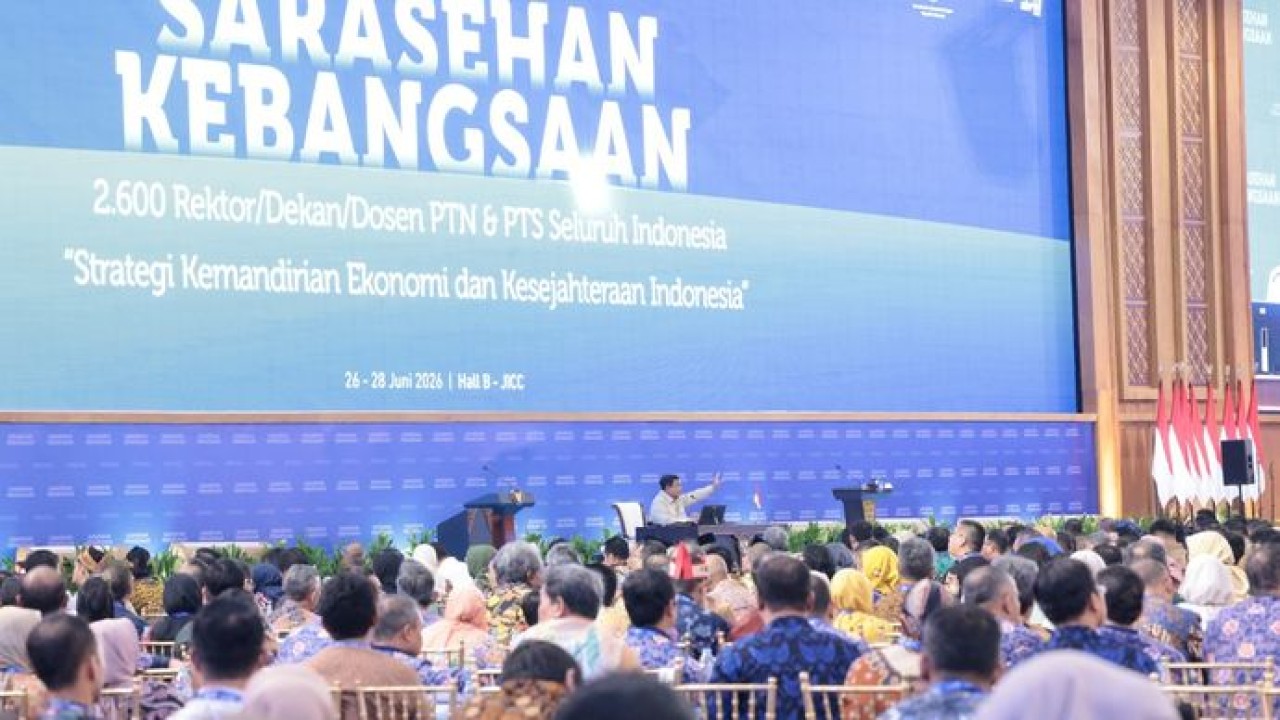 Prabowo saat menghadiri acara penutupan Sarasehan Kebangsaan Konvensi Sains, Teknologi, dan Industri Indonesia (KSTI)
