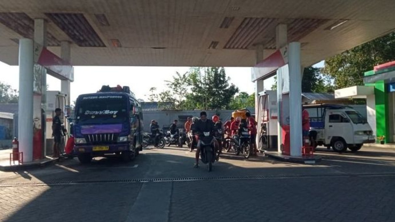 Pertamina Patra Niaga terus memastikan pasokan BBM dan LPG di wilayah Flores, Nusa Tenggara Timur (NTT), tetap dijaga dan dipulihkan secara bertahap pascagempa bumi pada 15 Agustus 2026. (Foto: Dok/Istimewa)