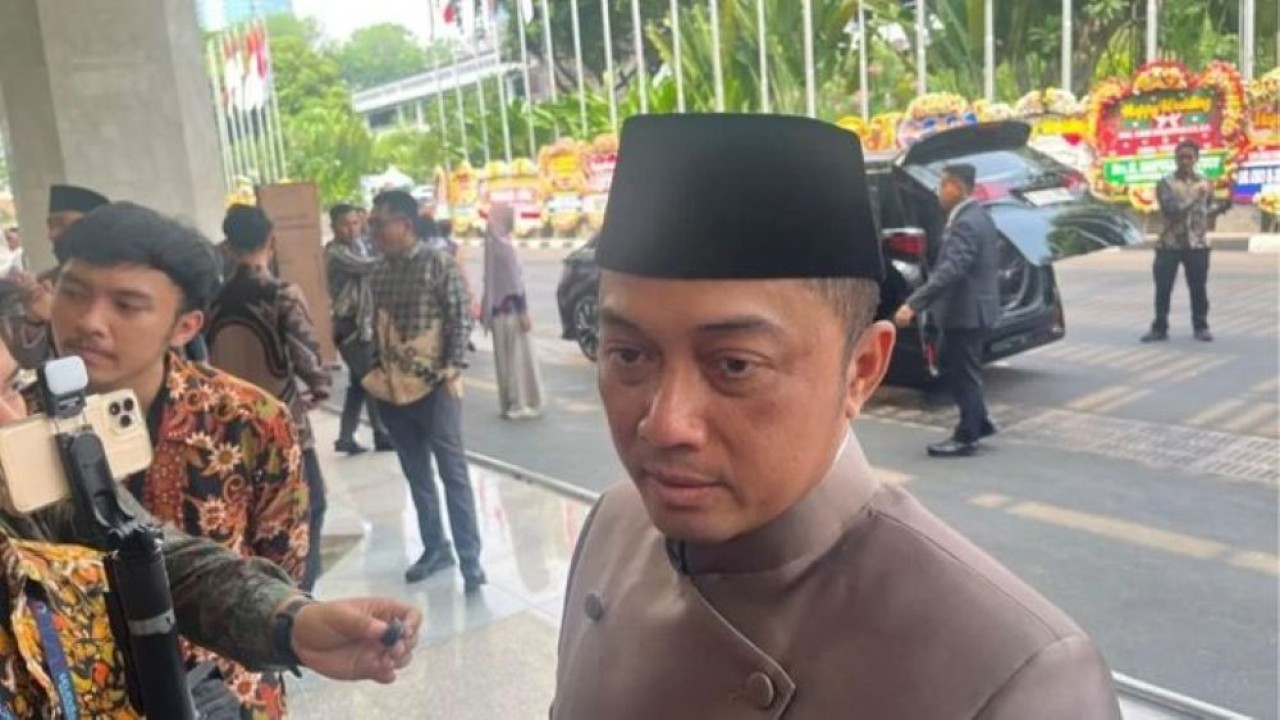 Menteri Sekretaris Negara (Mensesneg) Prasetyo Hadi menjawab pertanyaan wartawan di Jakarta Convention Center (JCC), Senayan, Jakarta, Minggu (23/8/2026). (Foto: Antara)