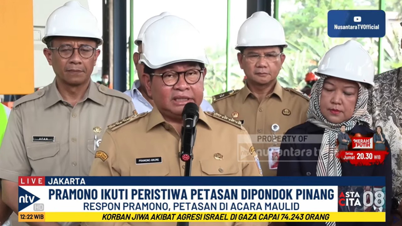 Gubernur DKI Jakarta Pramono Anung meminta masyarakat membatasi penggunaan kembang api terutama di malam hari
