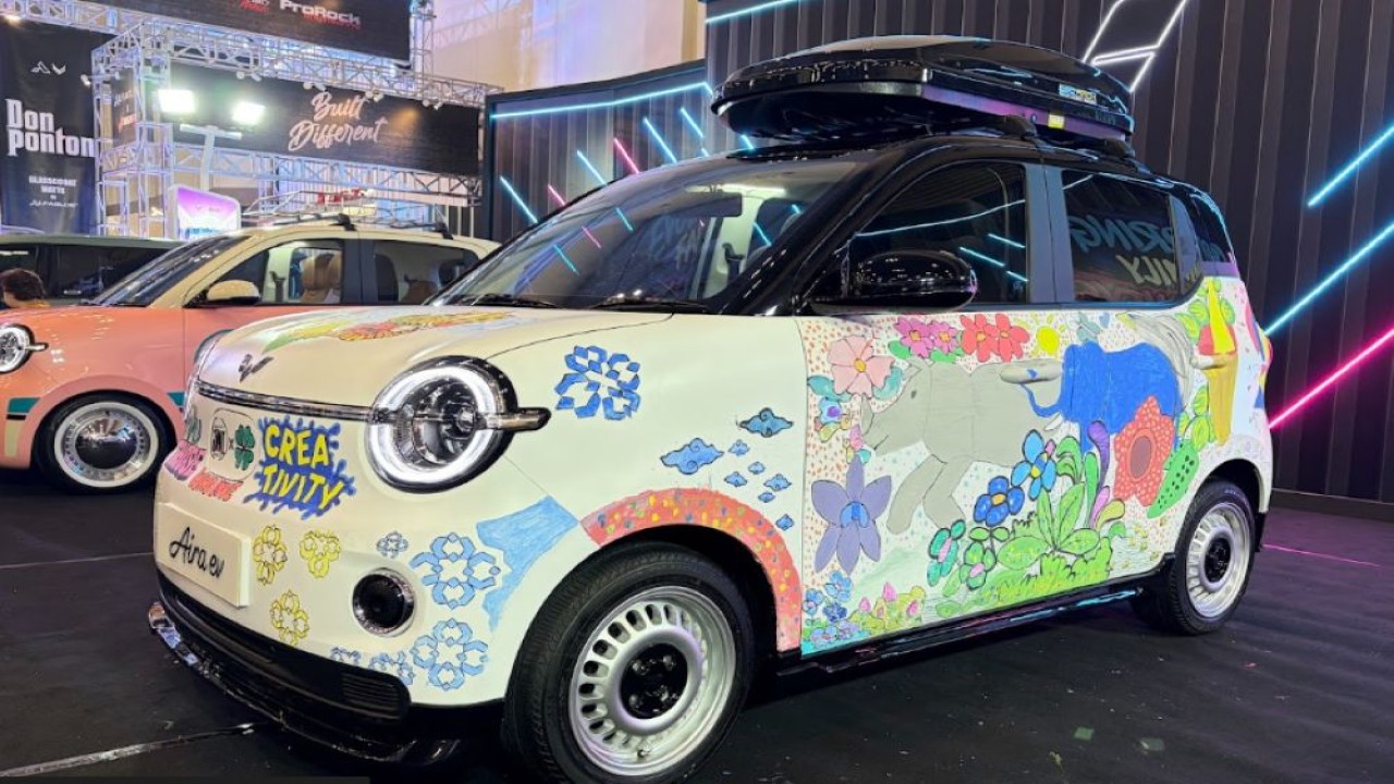 Kolaborasi bersama Otoproject dan SOVLO di IMX 2026 menunjukkan bahwa Wuling Aira ev memiliki ruang yang luas untuk dikembangkan secara kreatif. (Foto: Dok/Istimewa/Wuling Motors)